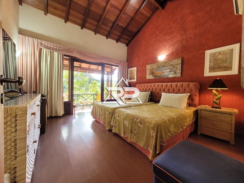 Comprar Flat em Araras, Petrópolis/RJ - Renata Pereira Corretora