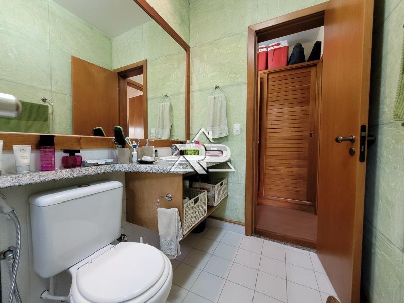 Comprar Flat em Araras, Petrópolis/RJ - Renata Pereira Corretora