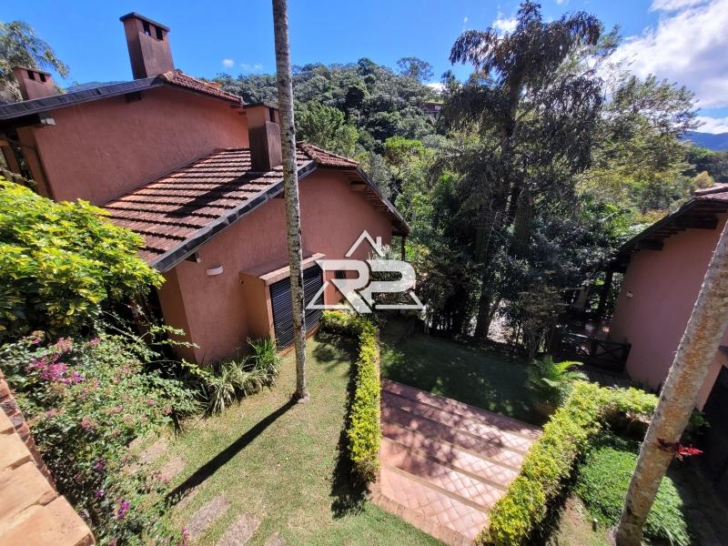 Comprar Flat em Araras, Petrópolis/RJ - Renata Pereira Corretora