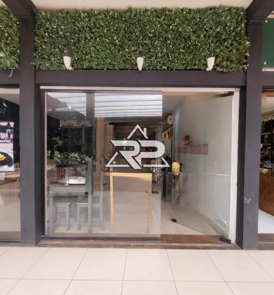 Comprar Loja em Itaipava, Petrópolis/RJ - Renata Pereira Corretora