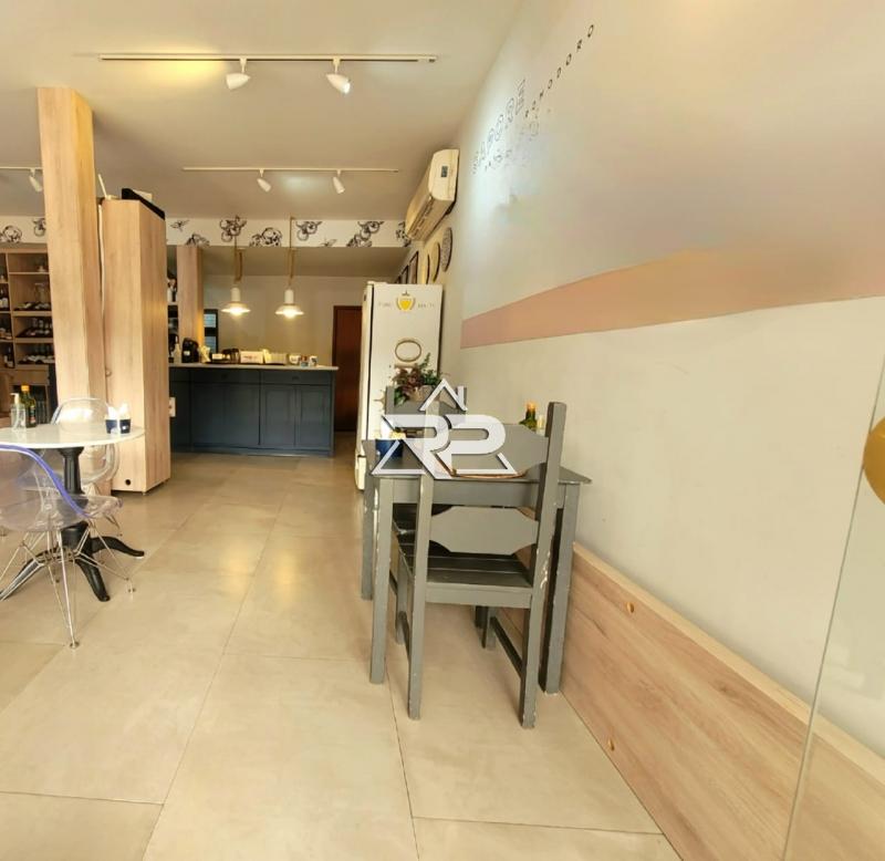 Comprar Loja em Itaipava, Petrópolis/RJ - Renata Pereira Corretora