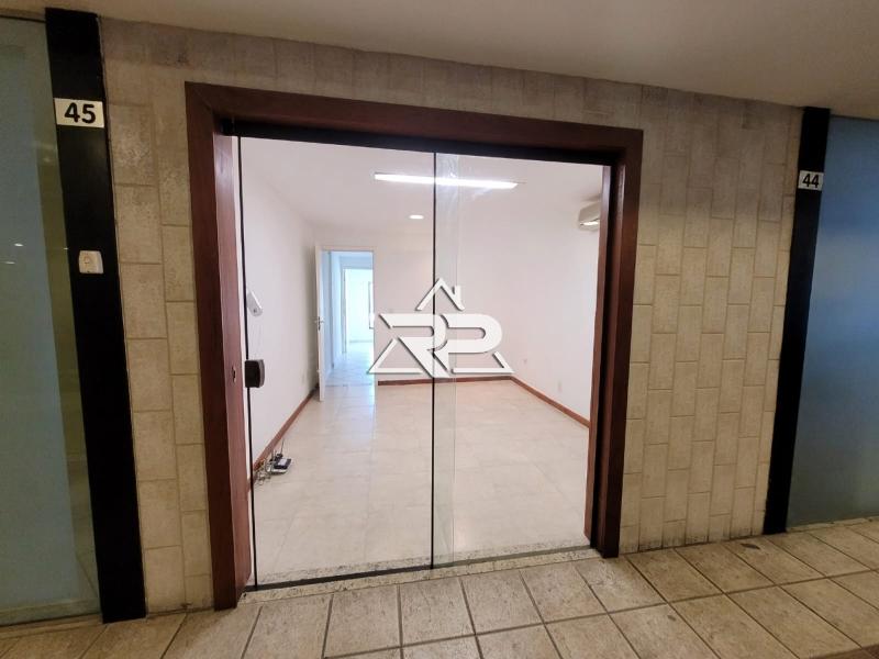 Alugar Sala em Itaipava, Petrópolis/RJ - Renata Pereira Corretora