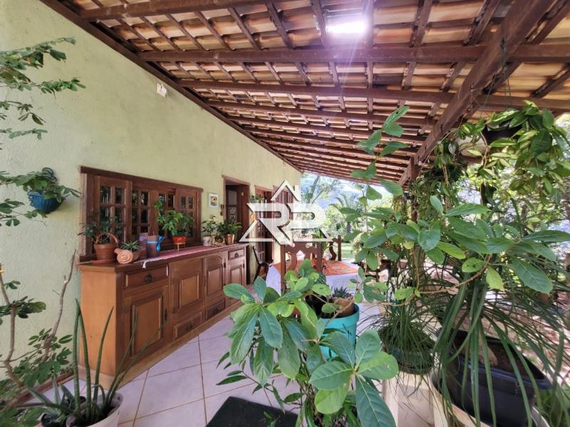 Comprar Casa em Secretário, Petrópolis/RJ - Renata Pereira Corretora