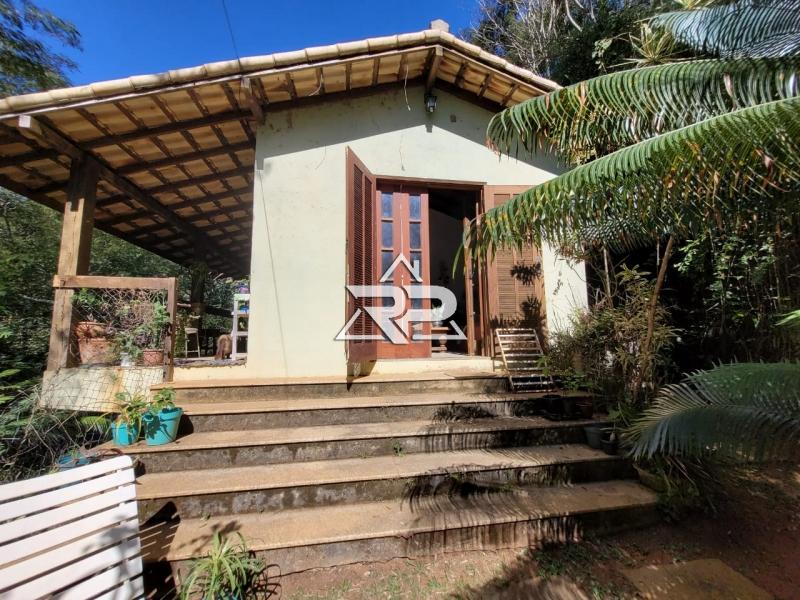 Comprar Casa em Secretário, Petrópolis/RJ - Renata Pereira Corretora