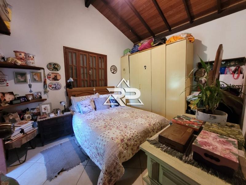Comprar Casa em Secretário, Petrópolis/RJ - Renata Pereira Corretora