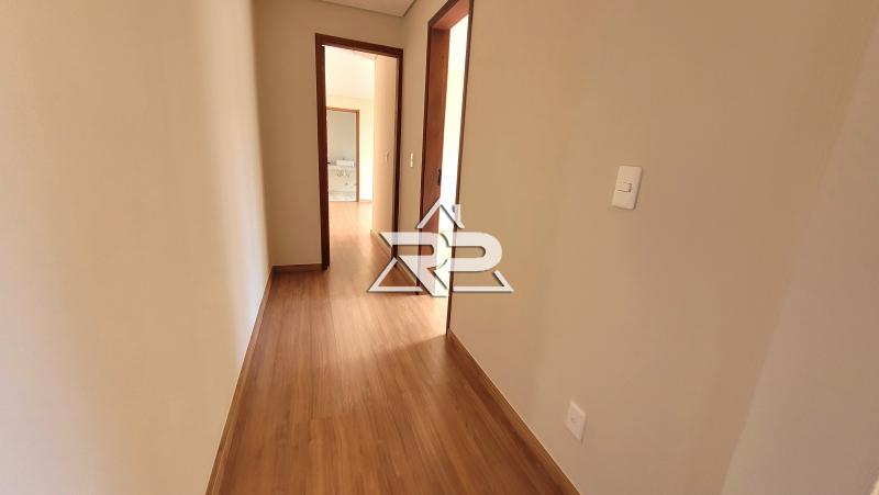 Comprar Casa em Itaipava, Petrópolis/RJ - Renata Pereira Corretora