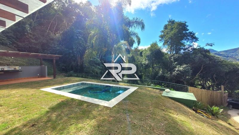 Comprar Casa em Itaipava, Petrópolis/RJ - Renata Pereira Corretora