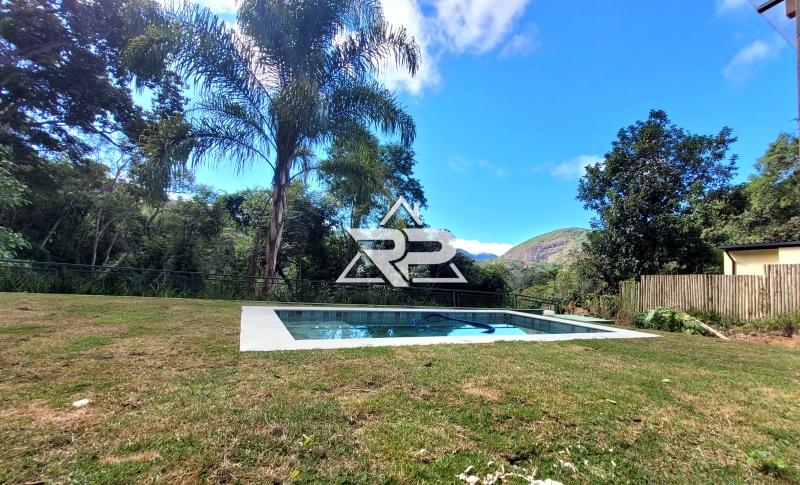 Comprar Casa em Itaipava, Petrópolis/RJ - Renata Pereira Corretora