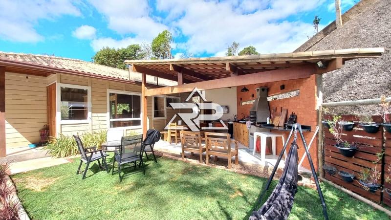 Comprar Casa em Itaipava, Petrópolis/RJ - Renata Pereira Corretora
