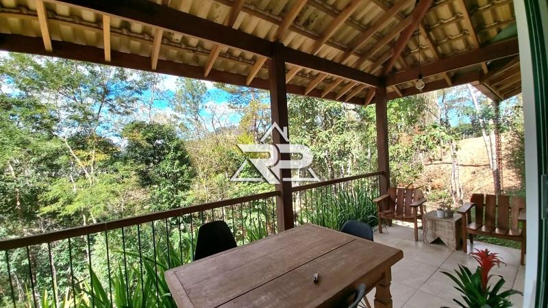 Comprar Casa em Itaipava, Petrópolis/RJ - Renata Pereira Corretora