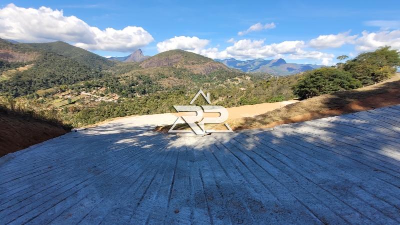 Comprar Terreno Residencial em Itaipava, Petrópolis/RJ - Renata Pereira Corretora