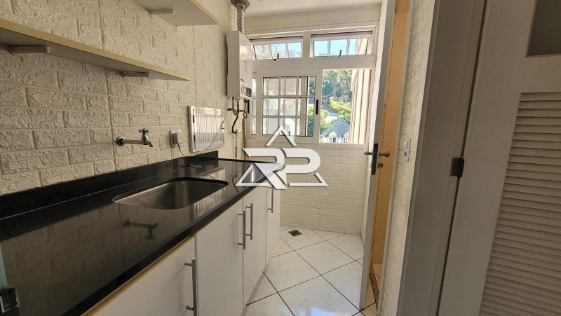 Comprar Casa em Itaipava, Petrópolis/RJ - Renata Pereira Corretora