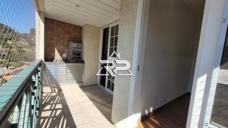 Comprar Casa em Itaipava, Petrópolis/RJ - Renata Pereira Corretora