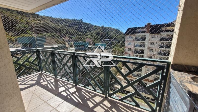 Comprar Casa em Itaipava, Petrópolis/RJ - Renata Pereira Corretora