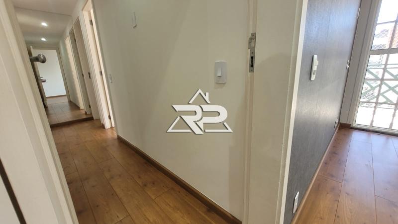 Comprar Casa em Itaipava, Petrópolis/RJ - Renata Pereira Corretora