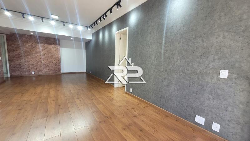 Comprar Casa em Itaipava, Petrópolis/RJ - Renata Pereira Corretora