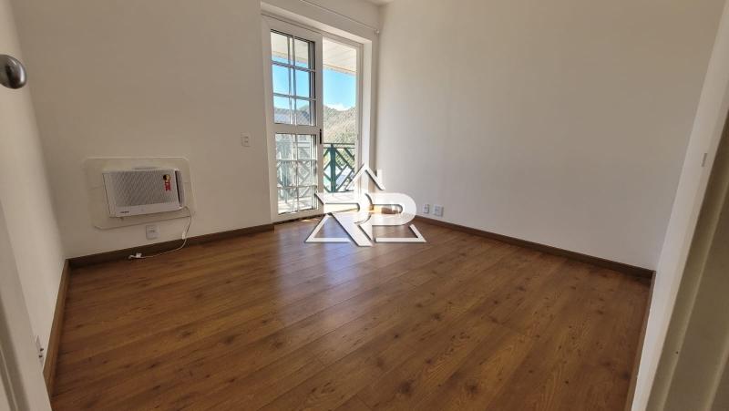 Comprar Casa em Itaipava, Petrópolis/RJ - Renata Pereira Corretora