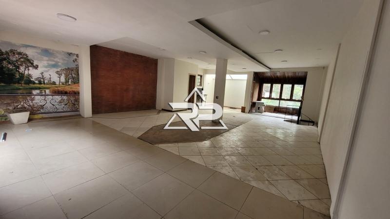 Alugar Loja em Bonsucesso, Petrópolis/RJ - Renata Pereira Corretora