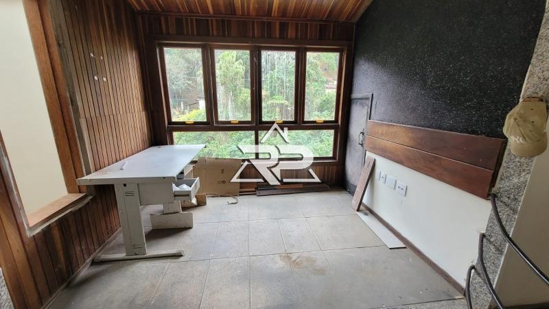 Alugar Loja em Bonsucesso, Petrópolis/RJ - Renata Pereira Corretora