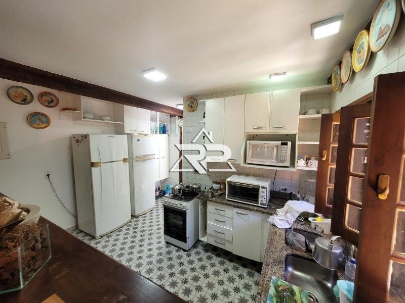 Comprar Casa em Itaipava, Petrópolis/RJ - Renata Pereira Corretora