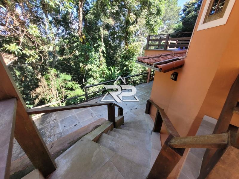 Comprar Casa em Itaipava, Petrópolis/RJ - Renata Pereira Corretora