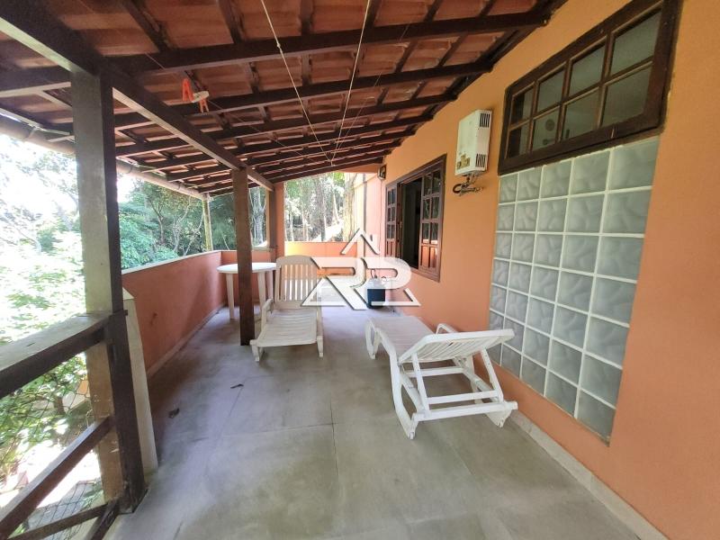 Comprar Casa em Itaipava, Petrópolis/RJ - Renata Pereira Corretora