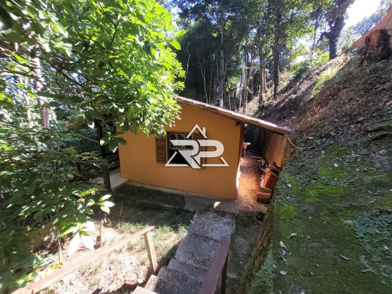 Comprar Casa em Itaipava, Petrópolis/RJ - Renata Pereira Corretora