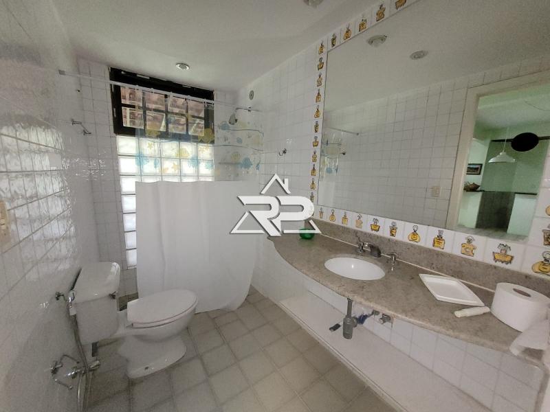 Comprar Casa em Itaipava, Petrópolis/RJ - Renata Pereira Corretora