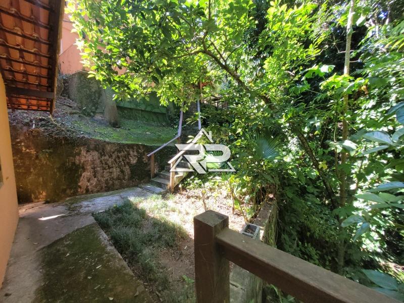 Comprar Casa em Itaipava, Petrópolis/RJ - Renata Pereira Corretora