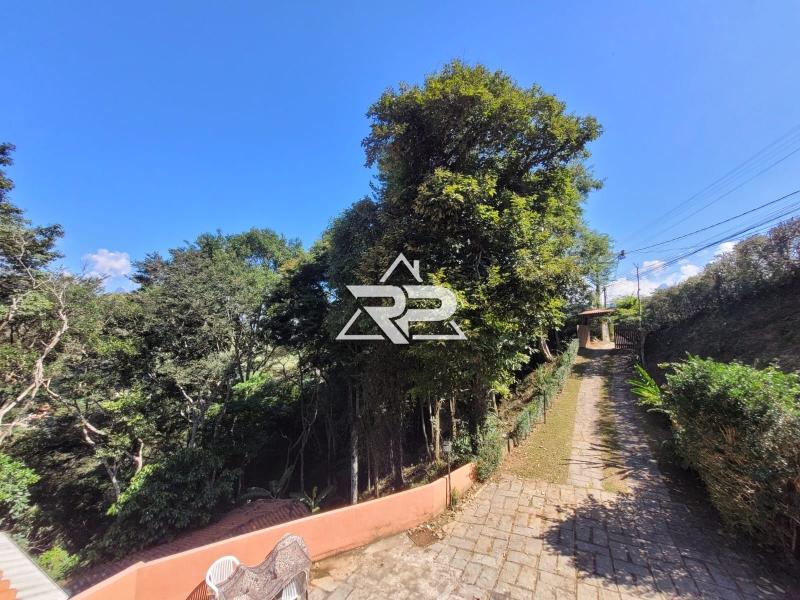 Comprar Casa em Itaipava, Petrópolis/RJ - Renata Pereira Corretora