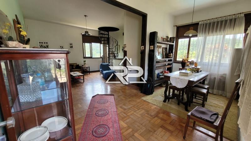 Comprar Casa em Pedro do Rio, Petrópolis/RJ - Renata Pereira Corretora