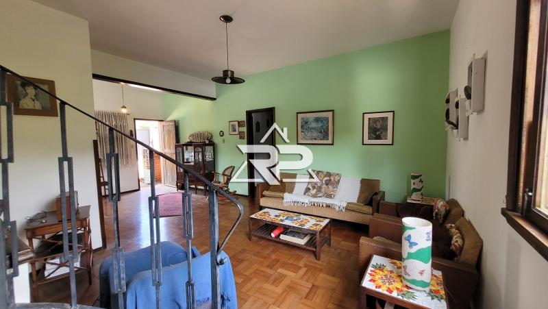 Comprar Casa em Pedro do Rio, Petrópolis/RJ - Renata Pereira Corretora