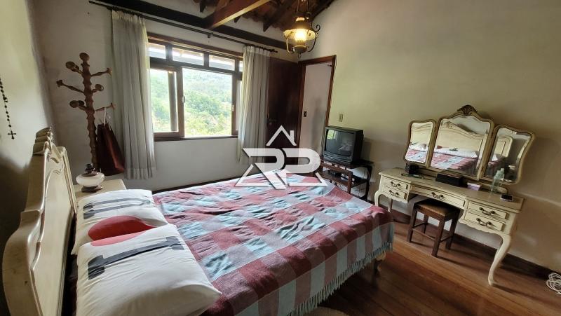 Comprar Casa em Pedro do Rio, Petrópolis/RJ - Renata Pereira Corretora