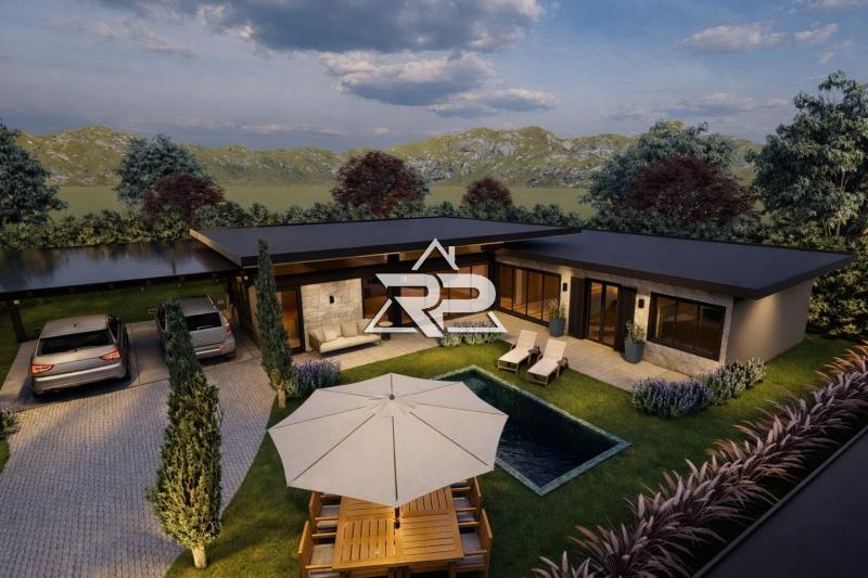 Comprar Casa em Itaipava, Petrópolis/RJ - Renata Pereira Corretora