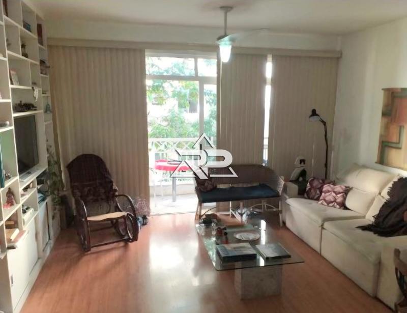 Comprar Apartamento em Nogueira, Petrópolis/RJ - Renata Pereira Corretora