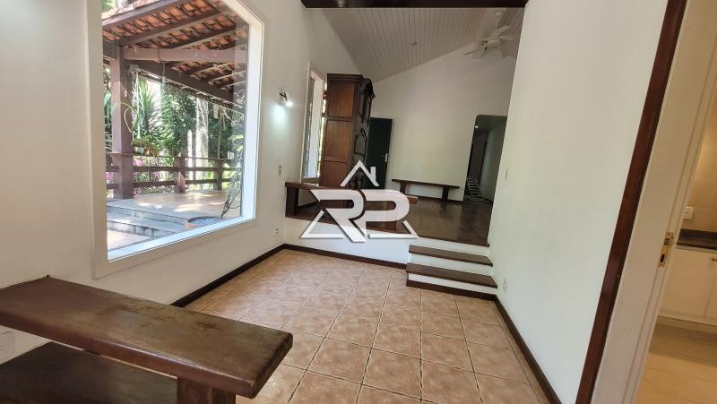 Comprar Casa em Pedro do Rio, Petrópolis/RJ - Renata Pereira Corretora