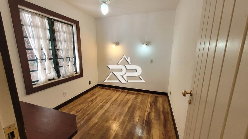 Comprar Casa em Pedro do Rio, Petrópolis/RJ - Renata Pereira Corretora