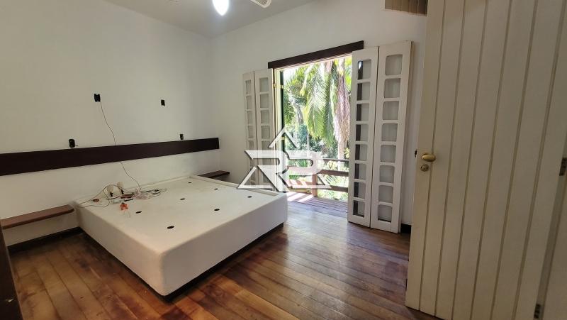 Comprar Casa em Pedro do Rio, Petrópolis/RJ - Renata Pereira Corretora