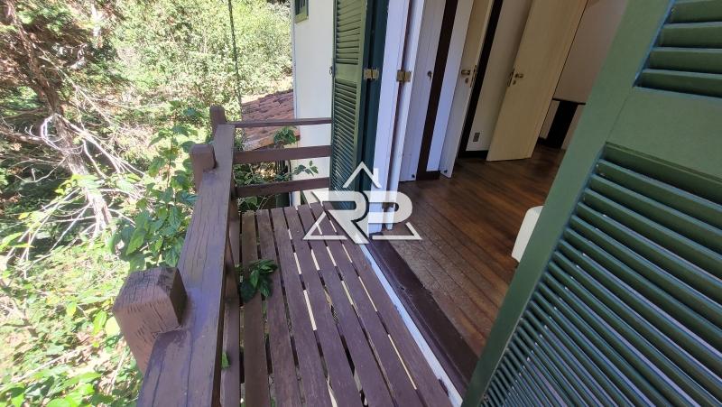 Comprar Casa em Pedro do Rio, Petrópolis/RJ - Renata Pereira Corretora