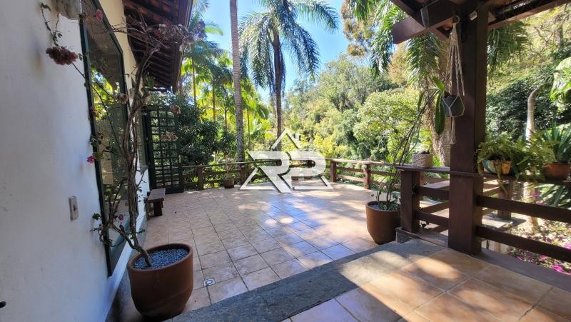Comprar Casa em Pedro do Rio, Petrópolis/RJ - Renata Pereira Corretora
