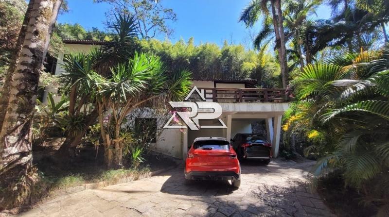 Comprar Casa em Pedro do Rio, Petrópolis/RJ - Renata Pereira Corretora
