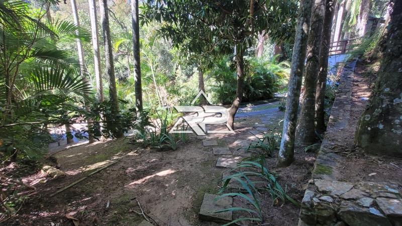 Comprar Casa em Pedro do Rio, Petrópolis/RJ - Renata Pereira Corretora