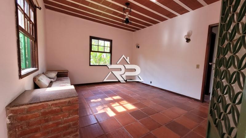 Comprar Casa em Secretário, Petrópolis/RJ - Renata Pereira Corretora