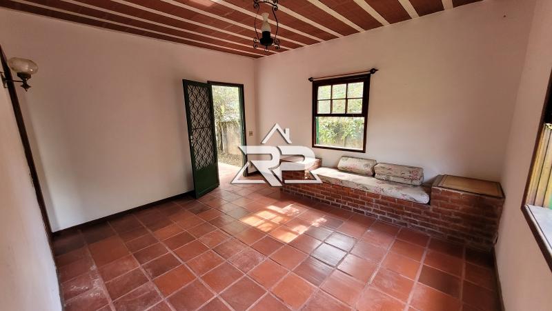 Comprar Casa em Secretário, Petrópolis/RJ - Renata Pereira Corretora