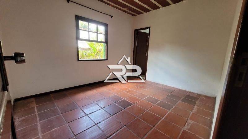 Comprar Casa em Secretário, Petrópolis/RJ - Renata Pereira Corretora