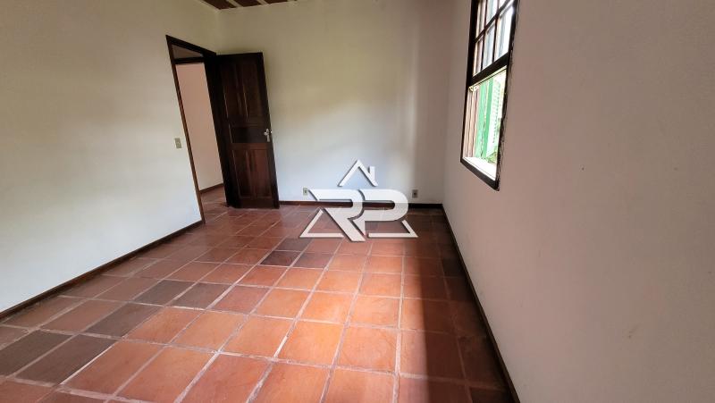 Comprar Casa em Secretário, Petrópolis/RJ - Renata Pereira Corretora