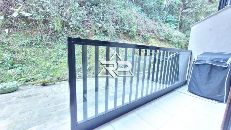 Comprar Apartamento em Samambaia, Petrópolis/RJ - Renata Pereira Corretora