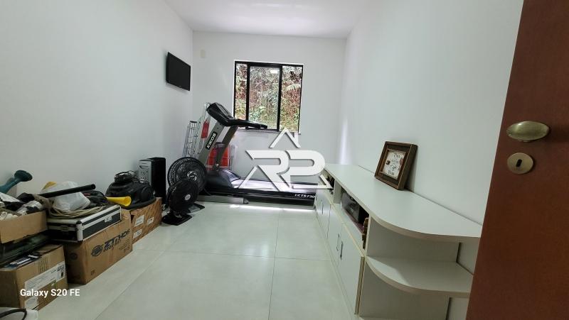 Comprar Apartamento em Samambaia, Petrópolis/RJ - Renata Pereira Corretora