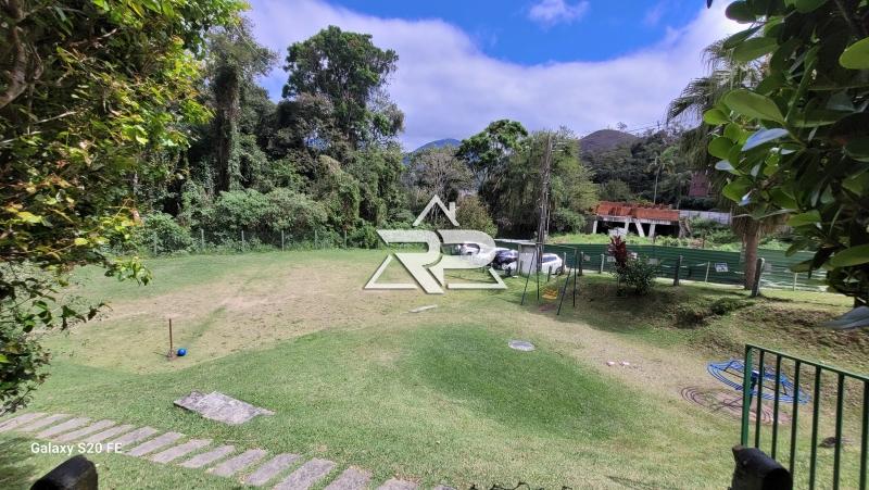 Comprar Apartamento em Samambaia, Petrópolis/RJ - Renata Pereira Corretora