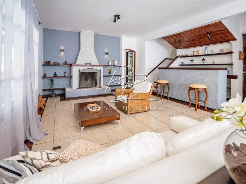 Casa à venda em Itaipava, Petrópolis - RJ